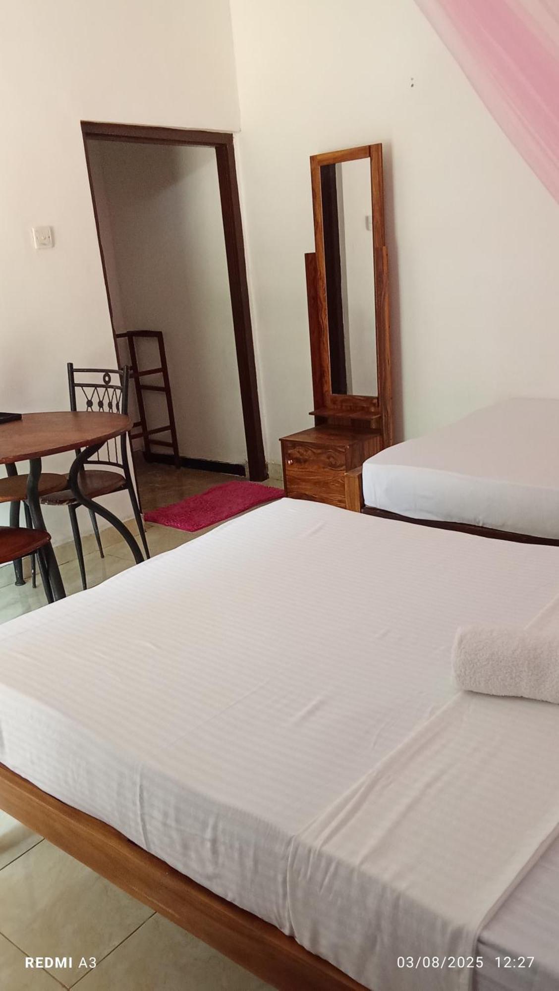 Sidhangana Home Stay Anurâdhapura Chambre photo
